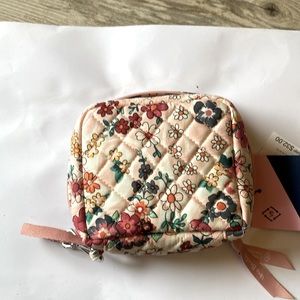 Vera Bradley mini case with clip